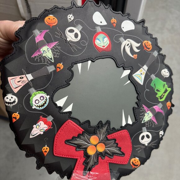 🎃✨ Disney Tim Burton’s The Nightmare Before Christmas 30th Anniversary Crossbod - Picture 1 of 5